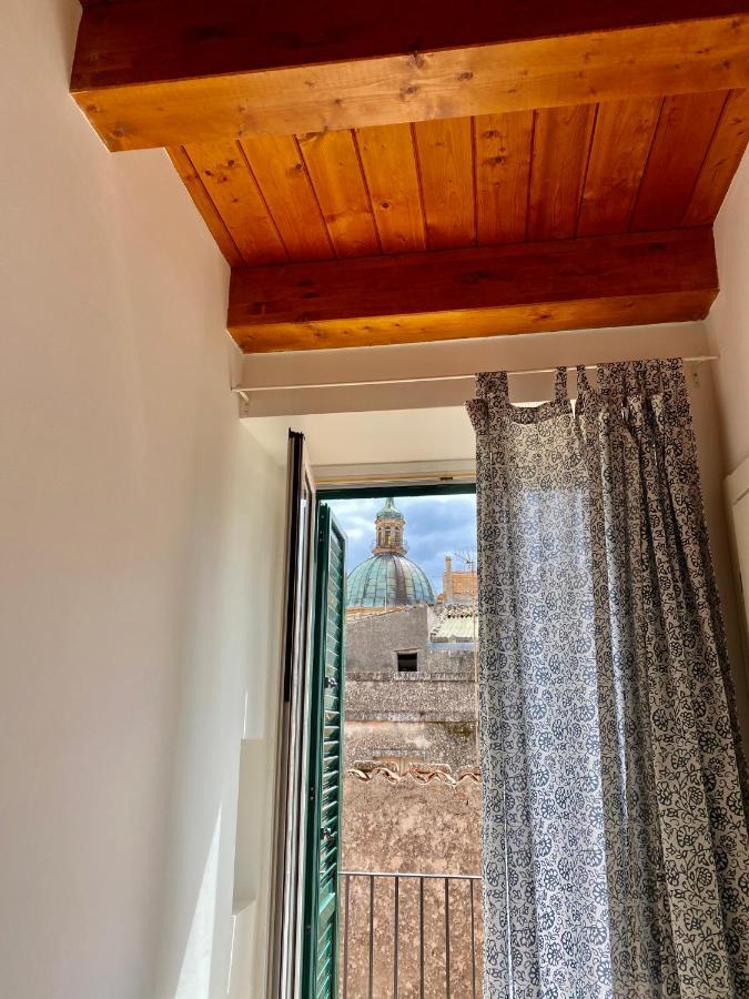 Tammitu Hotel Ragusa Bagian luar foto
