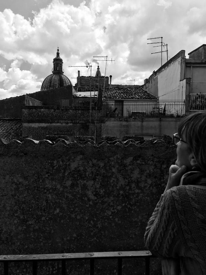 Tammitu Hotel Ragusa Bagian luar foto